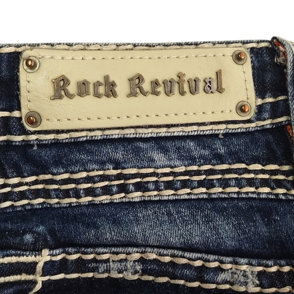 Rock Revival Women's Blue Embroidered Capri Jeans Size 27 - Picture 5 of 11